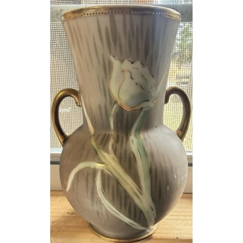 Antique Royal Nippon Hand-Painted Floral Vase with Handles & Gold‎ Accents
